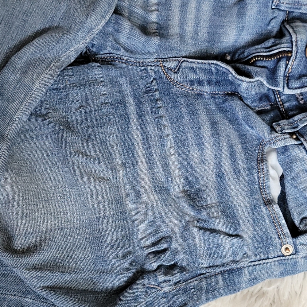 Jeans - Picture 3 of 3